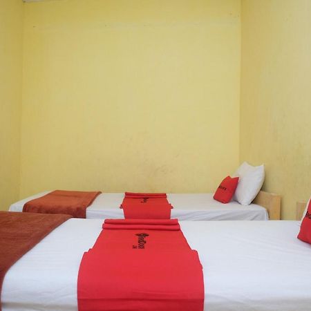 Reddoorz Near Pelabuhan Nusantara Parepare Esterno foto