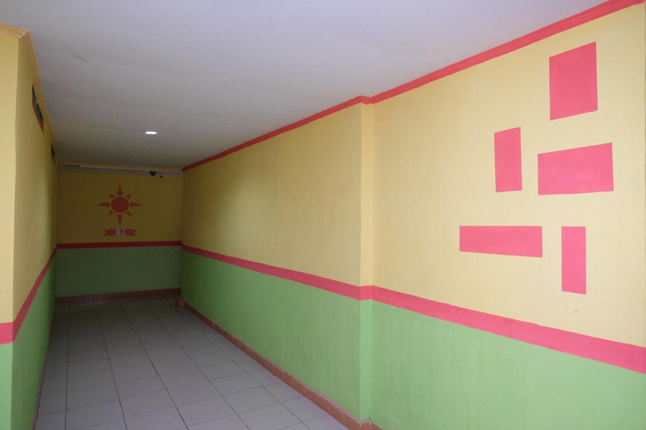Reddoorz Near Pelabuhan Nusantara Parepare Esterno foto