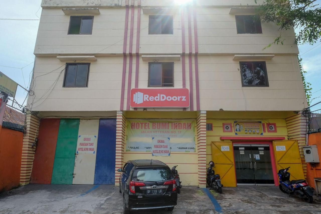 Reddoorz Near Pelabuhan Nusantara Parepare Esterno foto